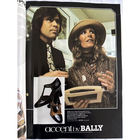 BRITISH VOGUE - October 1974 - Picture 13 of 13